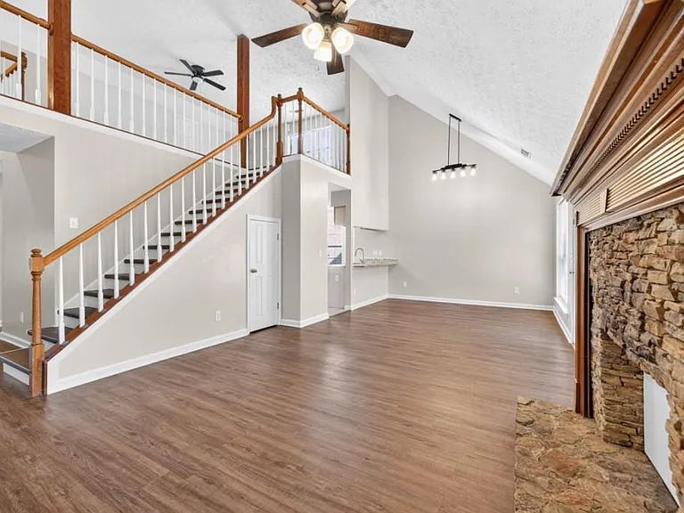 2949 Weston Brook Ln — Photo 8