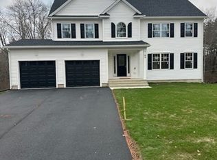 93 Chapin Rd, Hampden, MA 01036