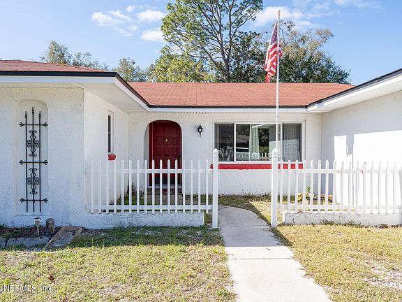 2nd image of 2821 THOMAS Court