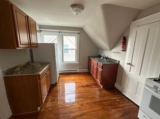 33 Young St #3A, New Haven, CT 06511
