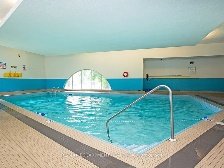 50 Mississauga Valley Blvd #1516 — Photo 6