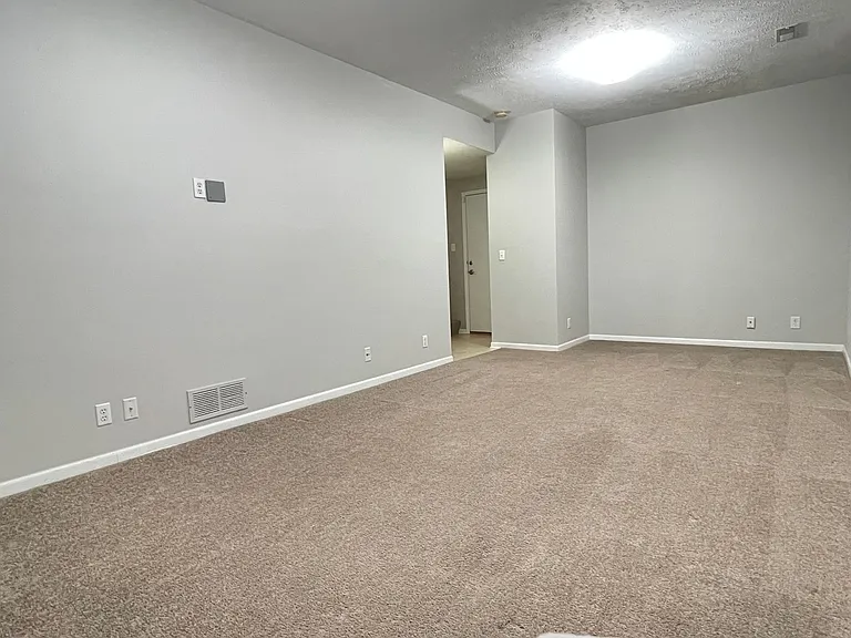 5964 S 186th Ave — Photo 27