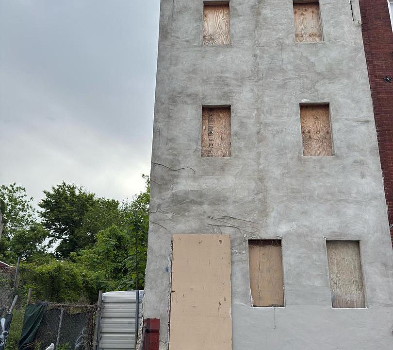 1st image of 2413 N 15th St
