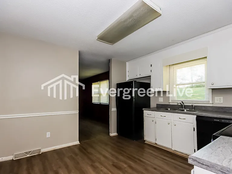 2511 Cliffside Dr — Photo 7