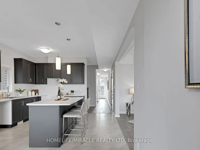 7751 Secretariat Ct — Photo 2