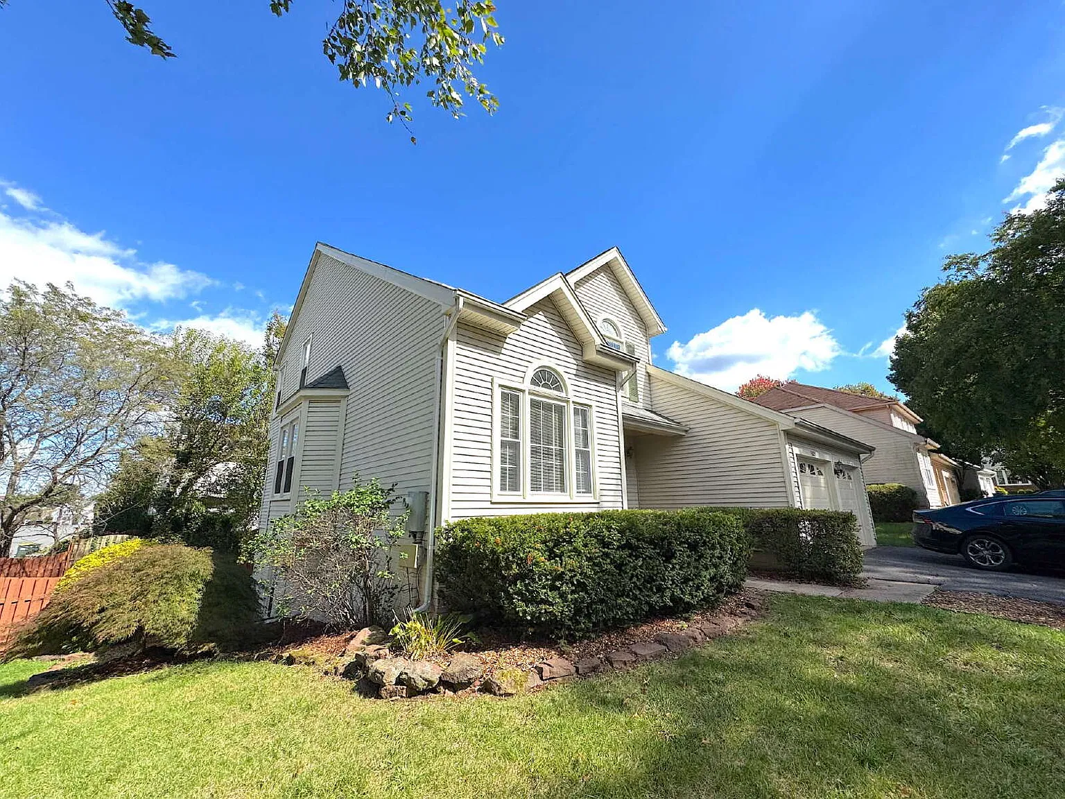 4 bed, 3.5 bath, $3,850 — Photo 4