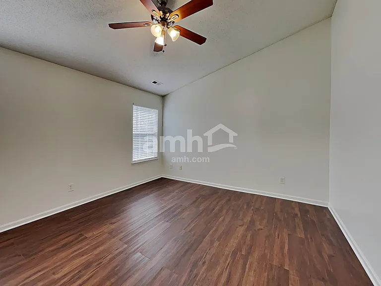 107 Daventry Pl — Photo 10