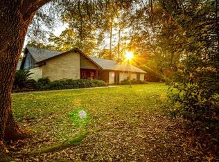 1620 Walnut Ln, Humble, TX 77339