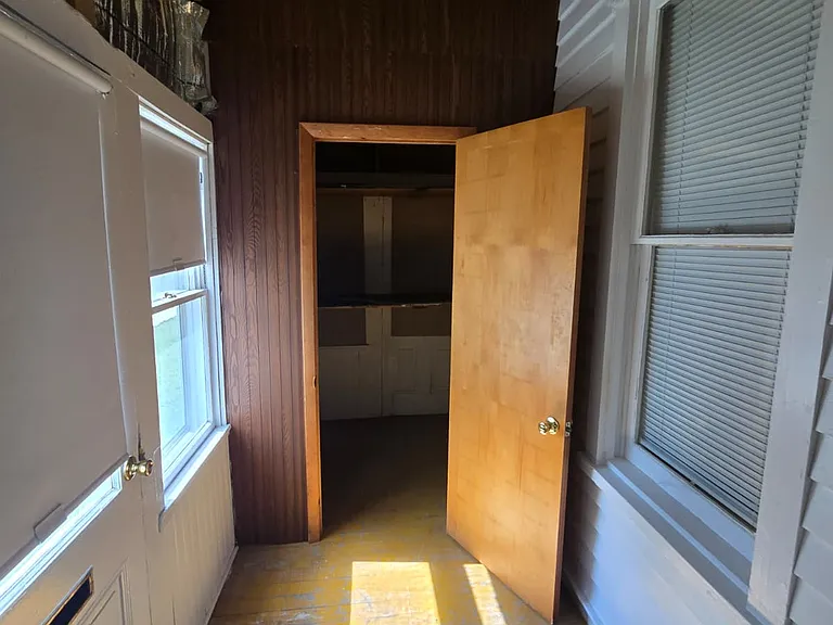 437 George St #1 — Photo 11