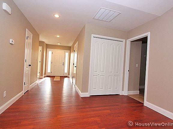 3rd image of 3110 Park Place Dr