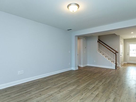 The Roslynn - Living Room