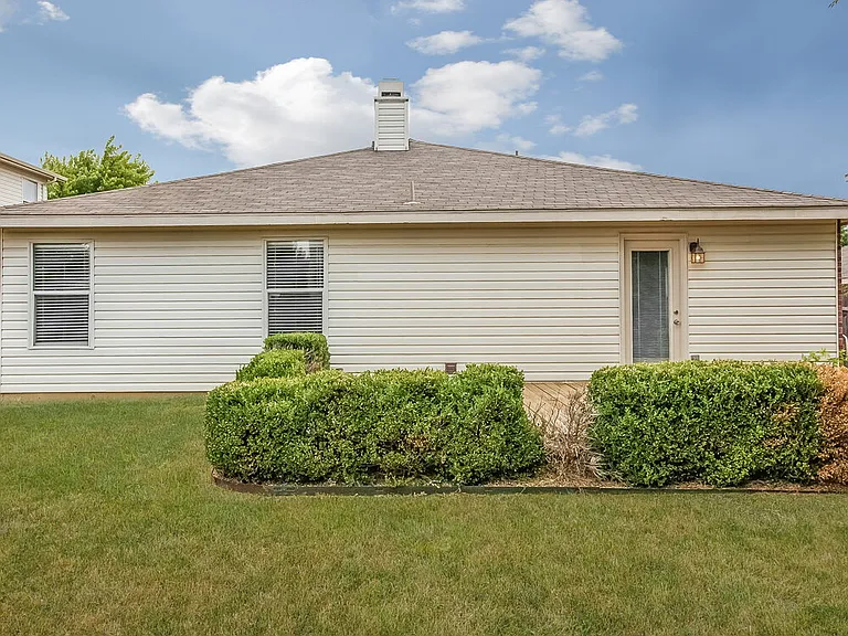 8608 Serenity Way — Photo 16