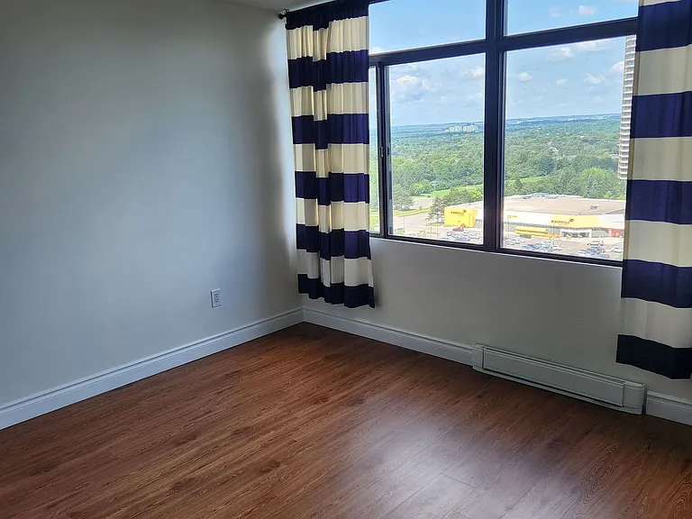 1555 Finch Ave E #1609 — Photo 10