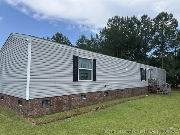 185 McCoy Dr, Hoffman, NC 28347