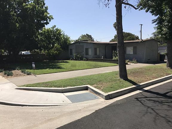 5th image of 965 W Rosewood Ct