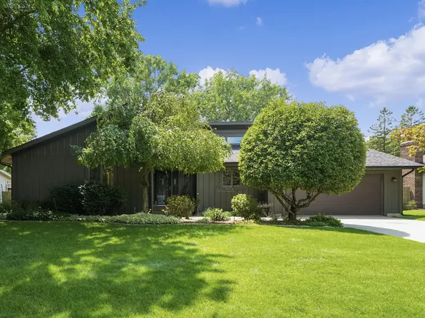4043 Chamberlain Ave SE, Grand Rapids, MI 49508