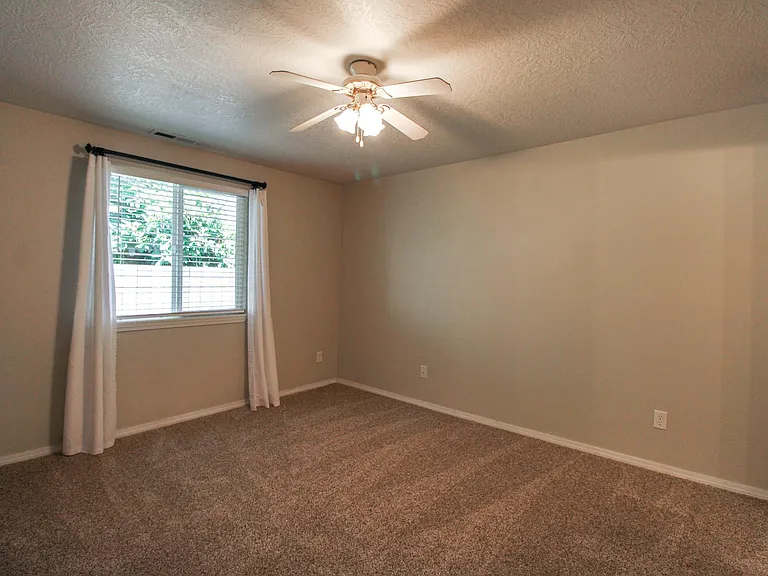 3882 Lone Oak Rd SE — Photo 20