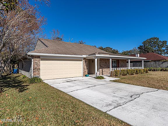 2nd image of 12553 Misty Hollow Dr N