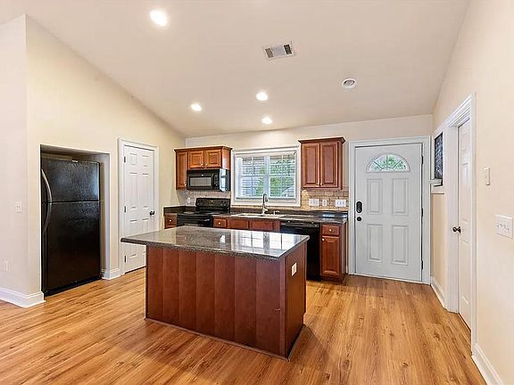 2nd image of 807 W Longleaf Dr Unit 28