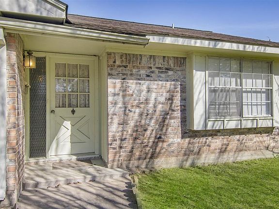 4th image of 10123 Kirkdale Dr
