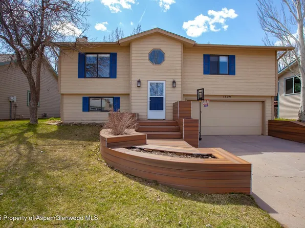 1629 Defiance Dr, Carbondale, CO 81623