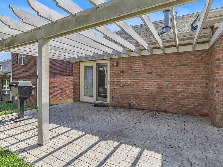 812 Pisgah Park — Photo 39