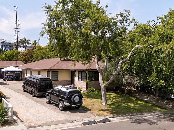 4th image of 23211 Doris Way