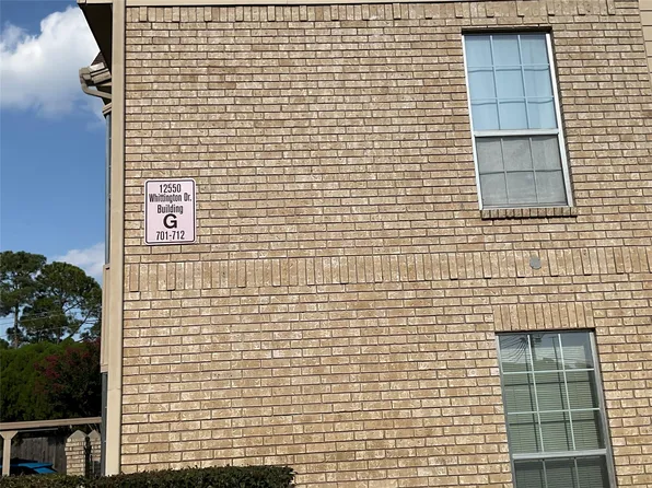 12250 Whittington Dr #712, Houston, TX 77077