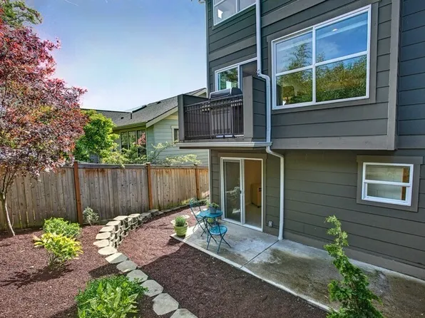 3806 Interlake Ave N #A, Seattle, WA 98103