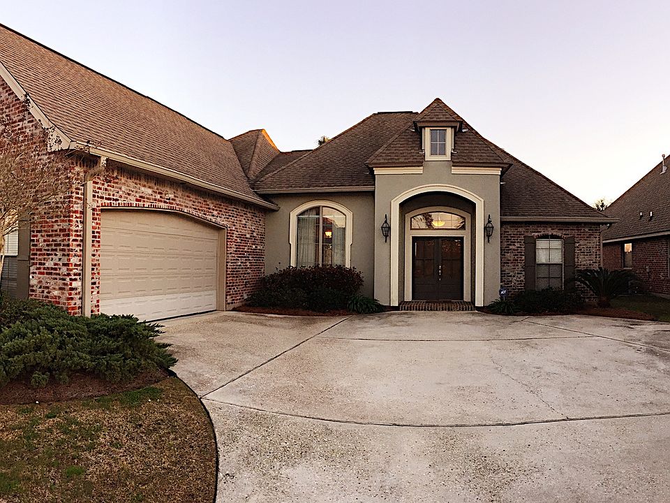 1st image of 154 Cypress Lakes Dr
