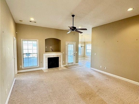 5th image of 12395 Huntington Village Dr