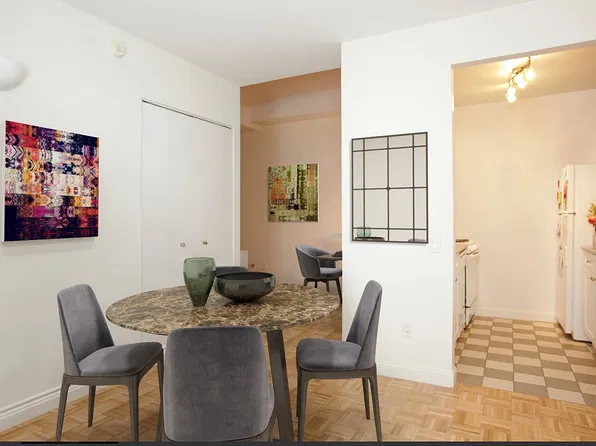 88 Greenwich St APT 501, New York, NY 10006