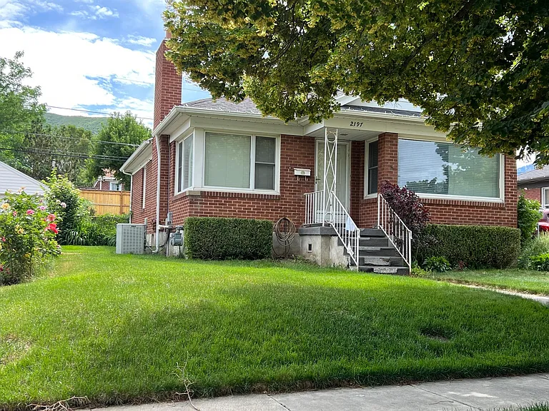 2197 S King St — Photo 1