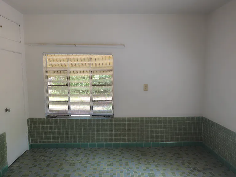 3409 E Starr Ave — Photo 21