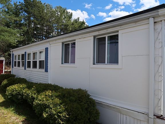 2nd image of 2900 Cranberry Hwy Unit 31