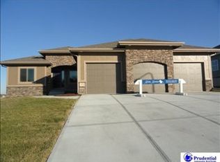 9311 S 71st Ave, Papillion, NE 68133