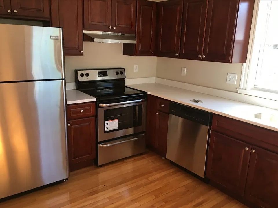 295-297 Washington St #297