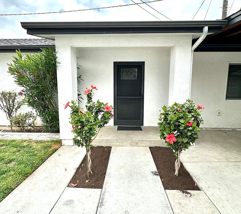 1st image of 1434 S Garnsey St #1/2