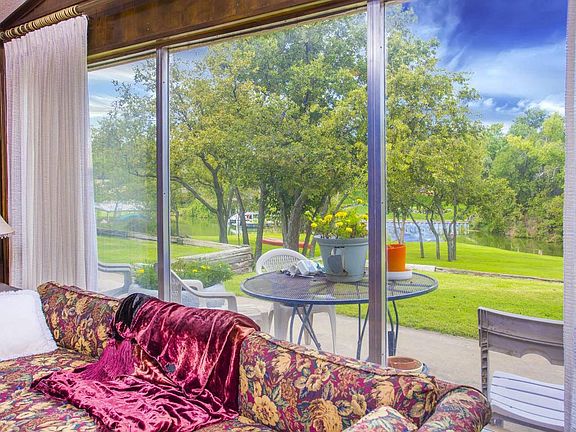 4th image of 109 Turtle Creek Dr