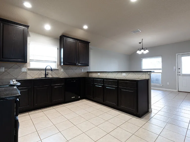 5815 Southern Knl — Photo 10