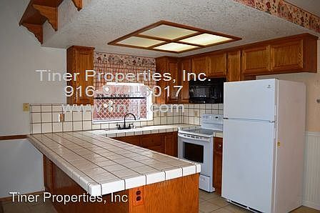 5th image of 949 Santorini Ln