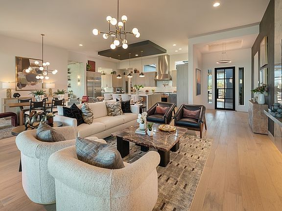 The Pampano - Family Room