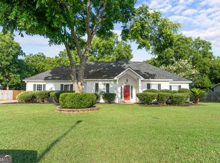 402 Grove Ln, Kathleen, GA 31047