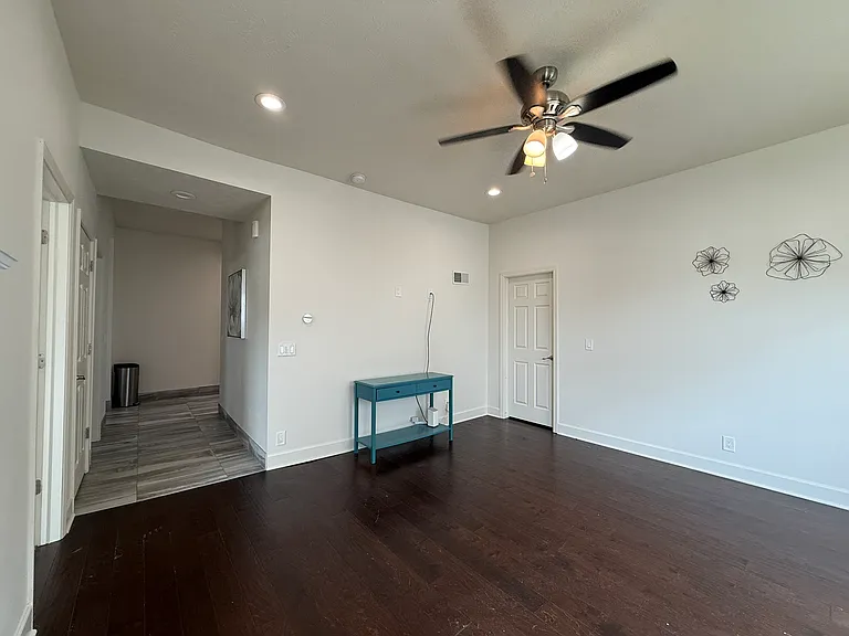 116 N 40th St #1 — Photo 14