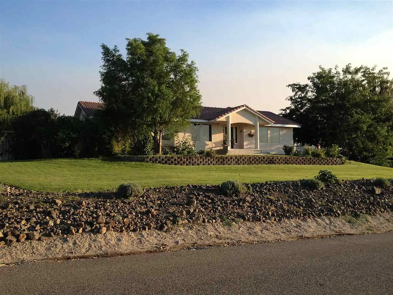91 Wing Hill Rd photo 1