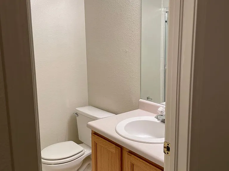 2950 Neil Dr #8 — Photo 15