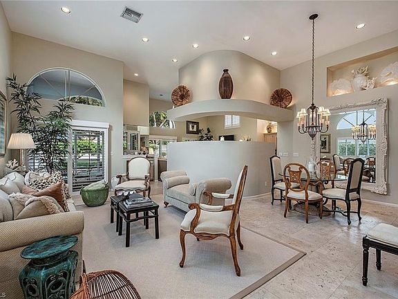 3rd image of 7080 Villa Lantana Way