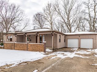 53 N Lynette Dr, Decatur, IL 62526