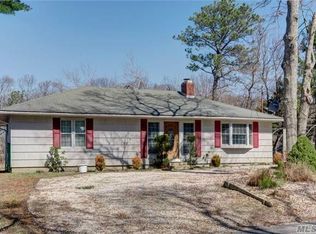 2700 Ole Jule Ln, Mattituck, NY 11952