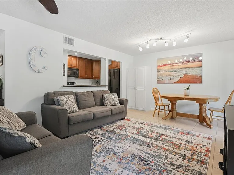 140 Orchid Woods Ct #13B — Photo 7